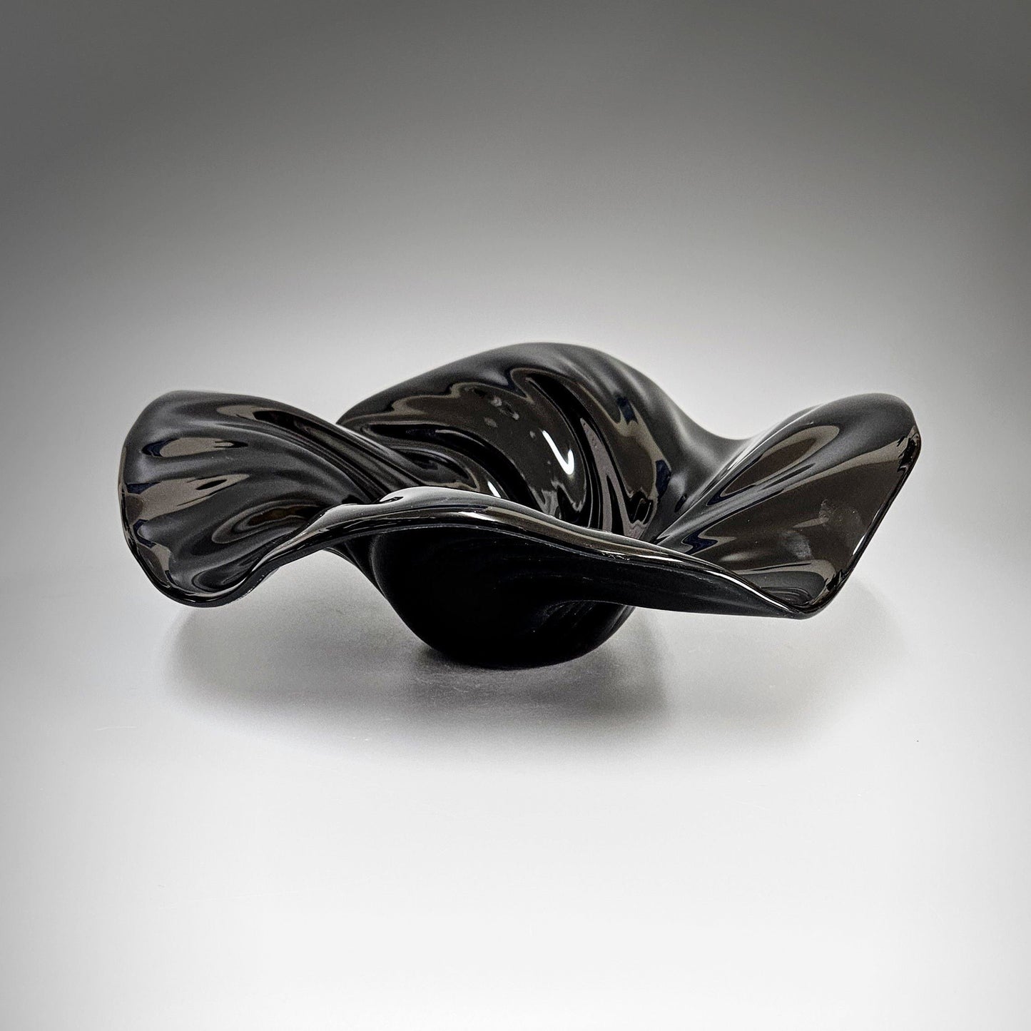 Black Glass Art Wave Bowl