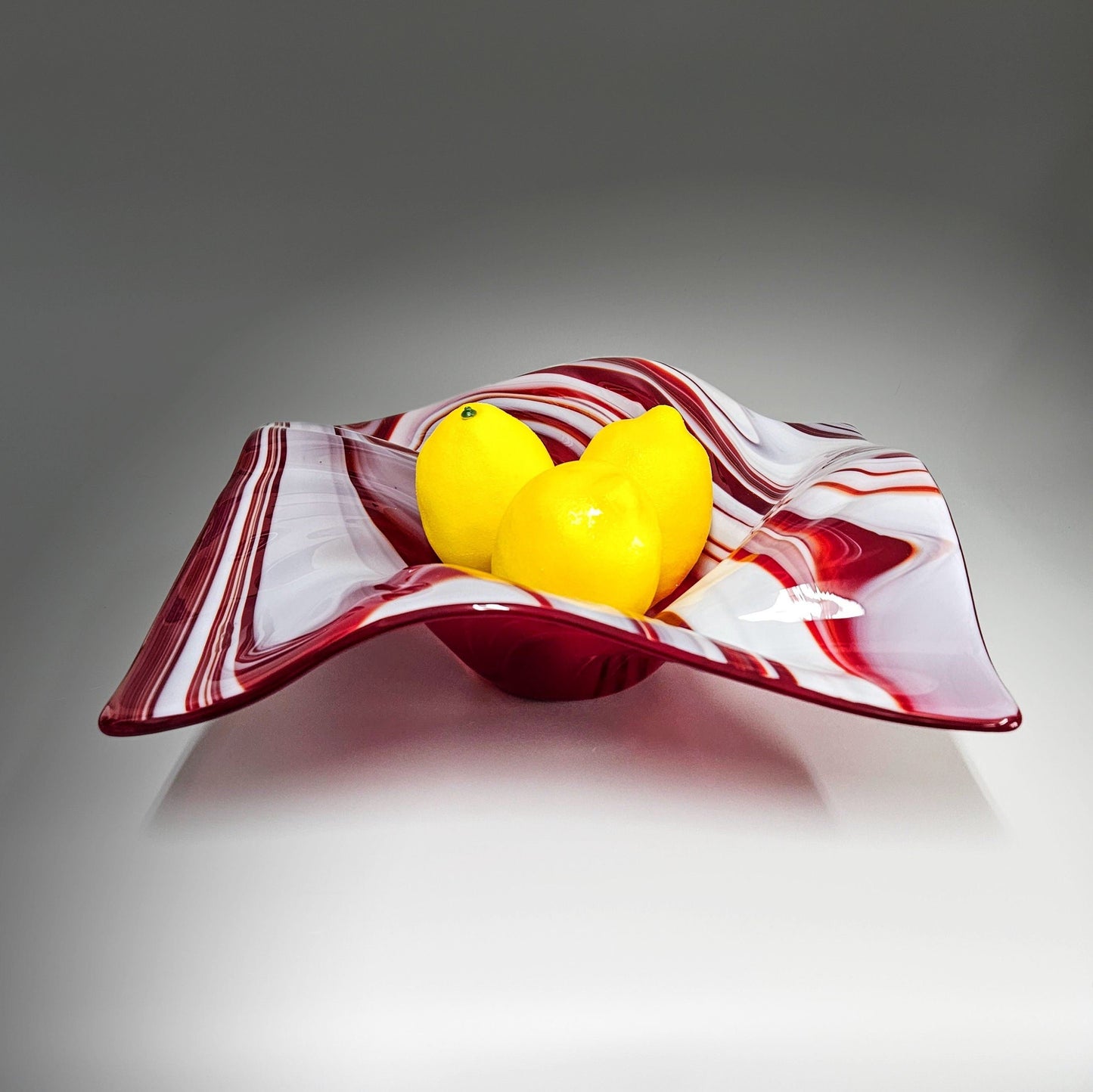 Glass Wave Bowl in Red and White