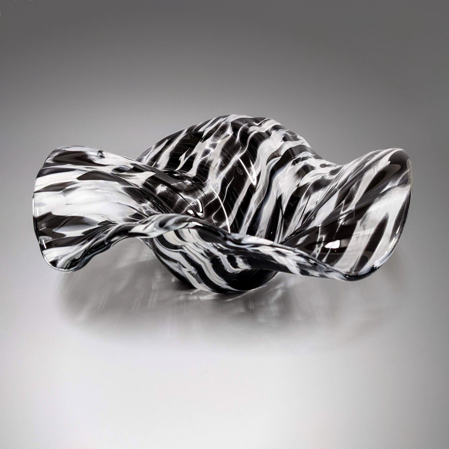 Glass Art Wave Bowl in Black and White