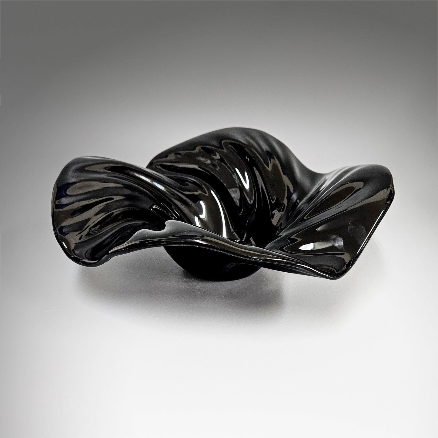 Black Glass Art Wave Bowl