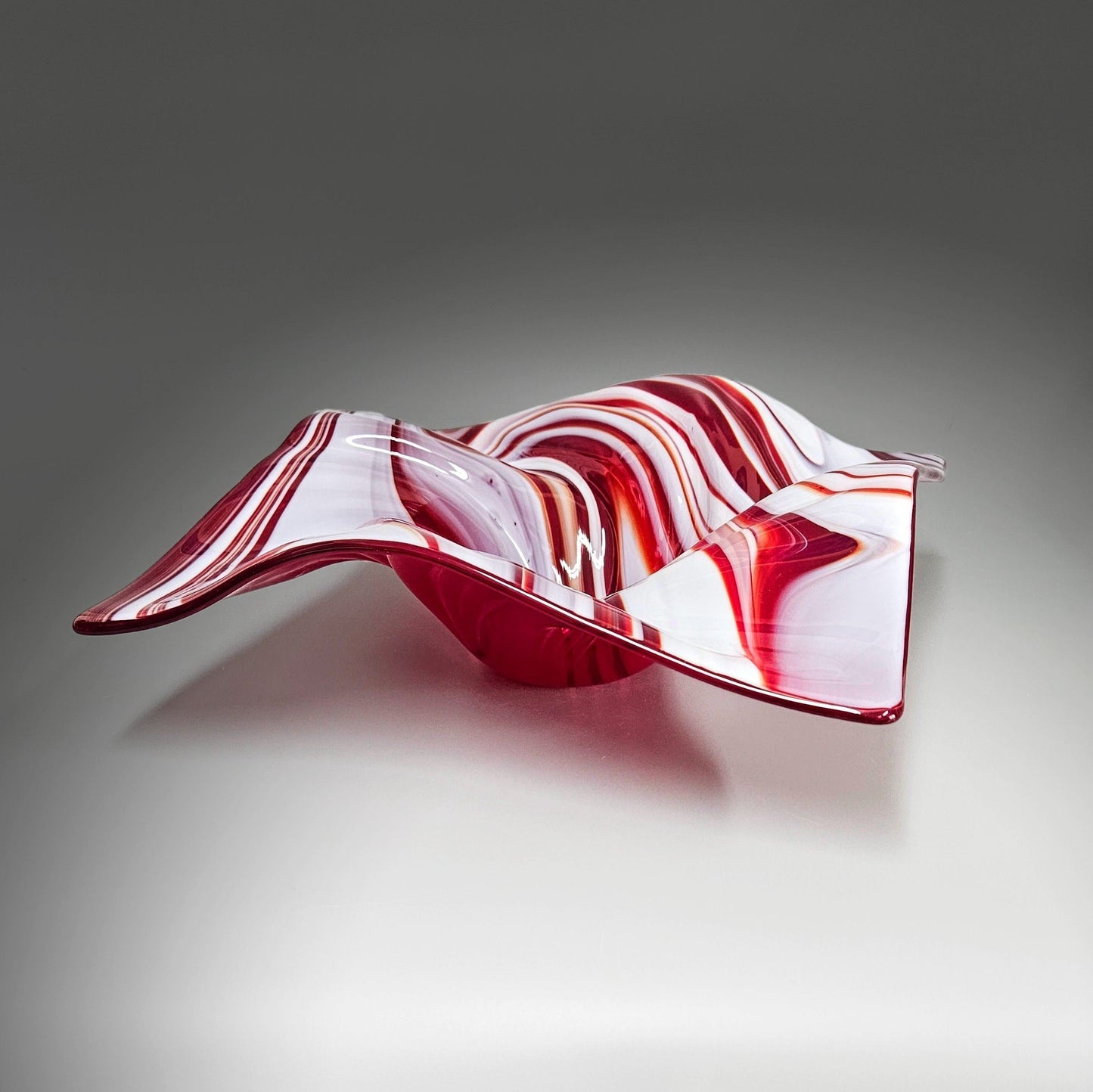 Glass Wave Bowl in Red and White | Christmas Holiday Centerpiece Gifts