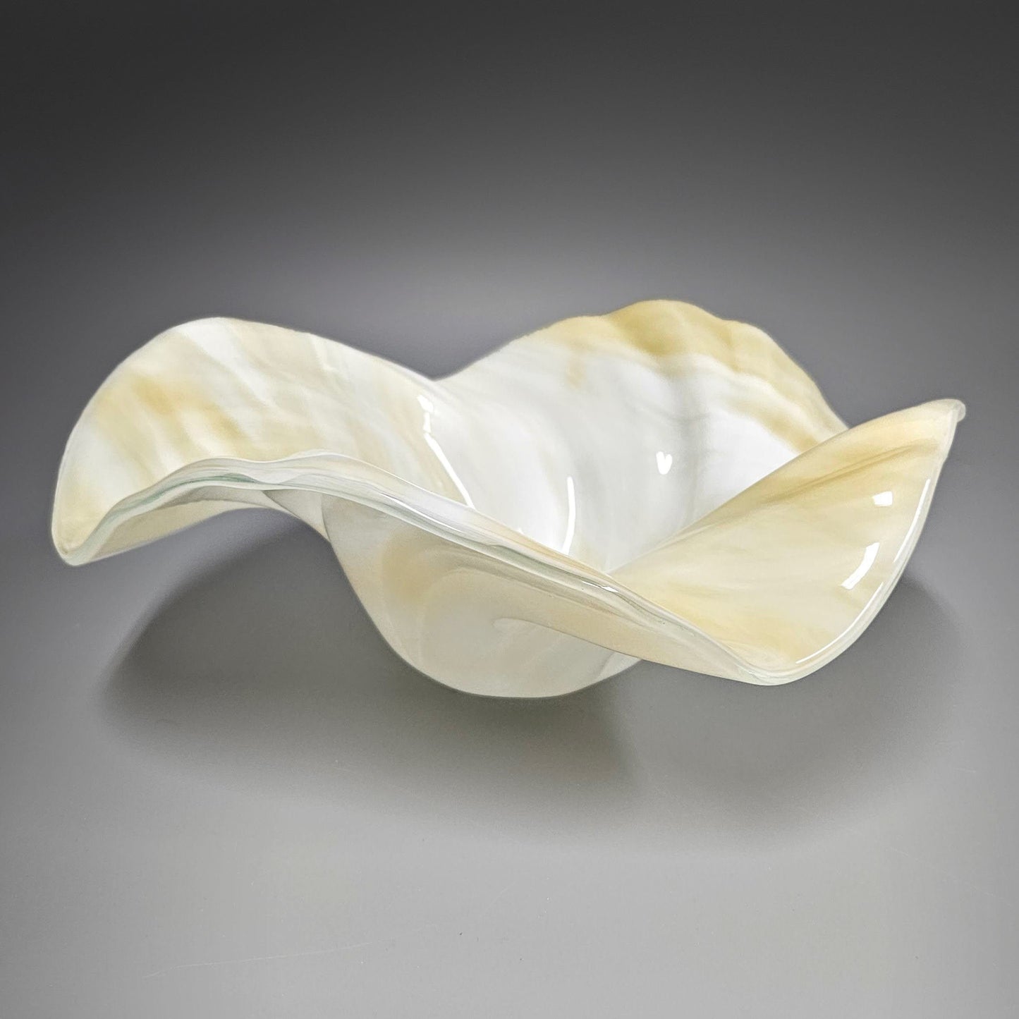 Glass Art Wave Bowl in Buttercream and White