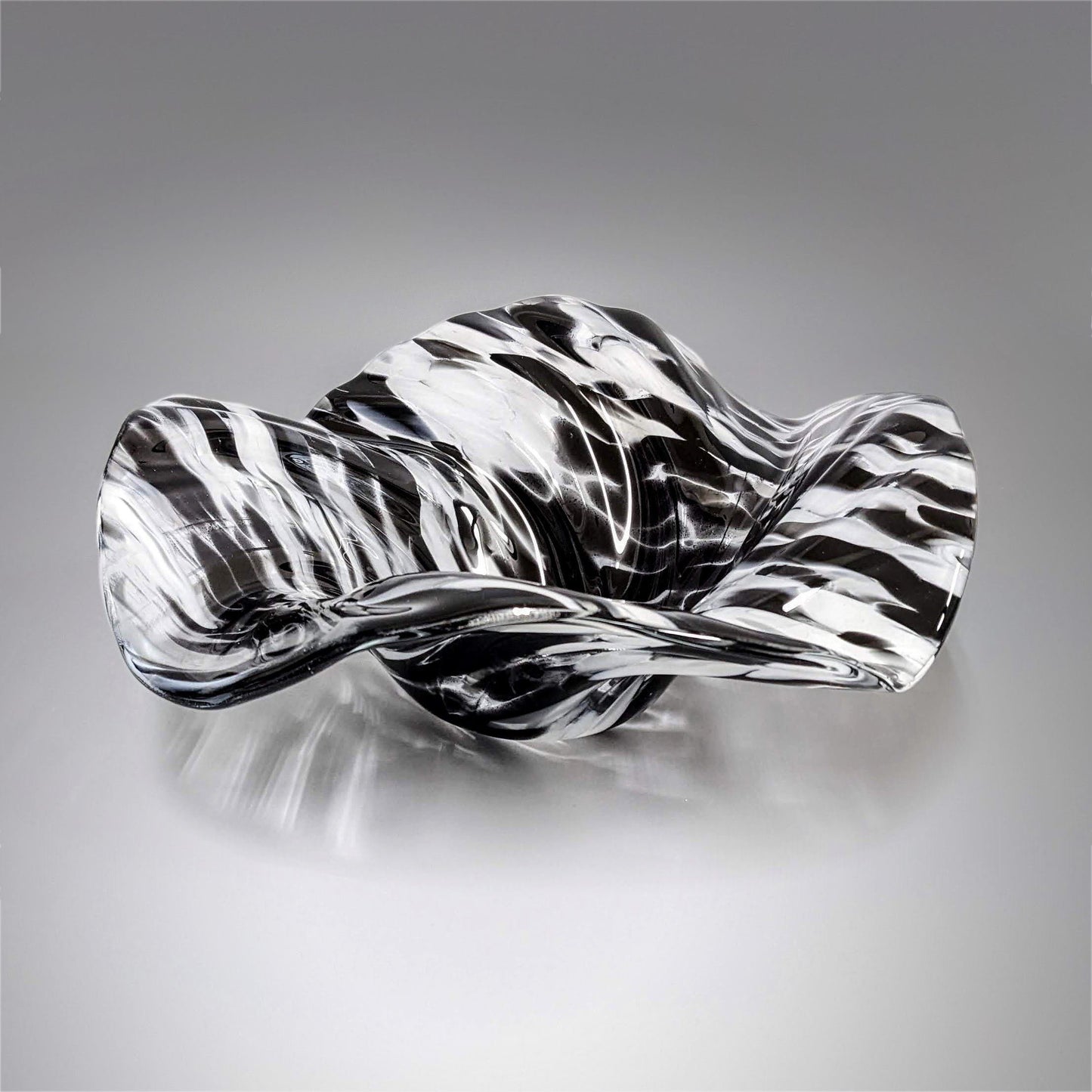 Glass Art Wave Bowl in Black and White