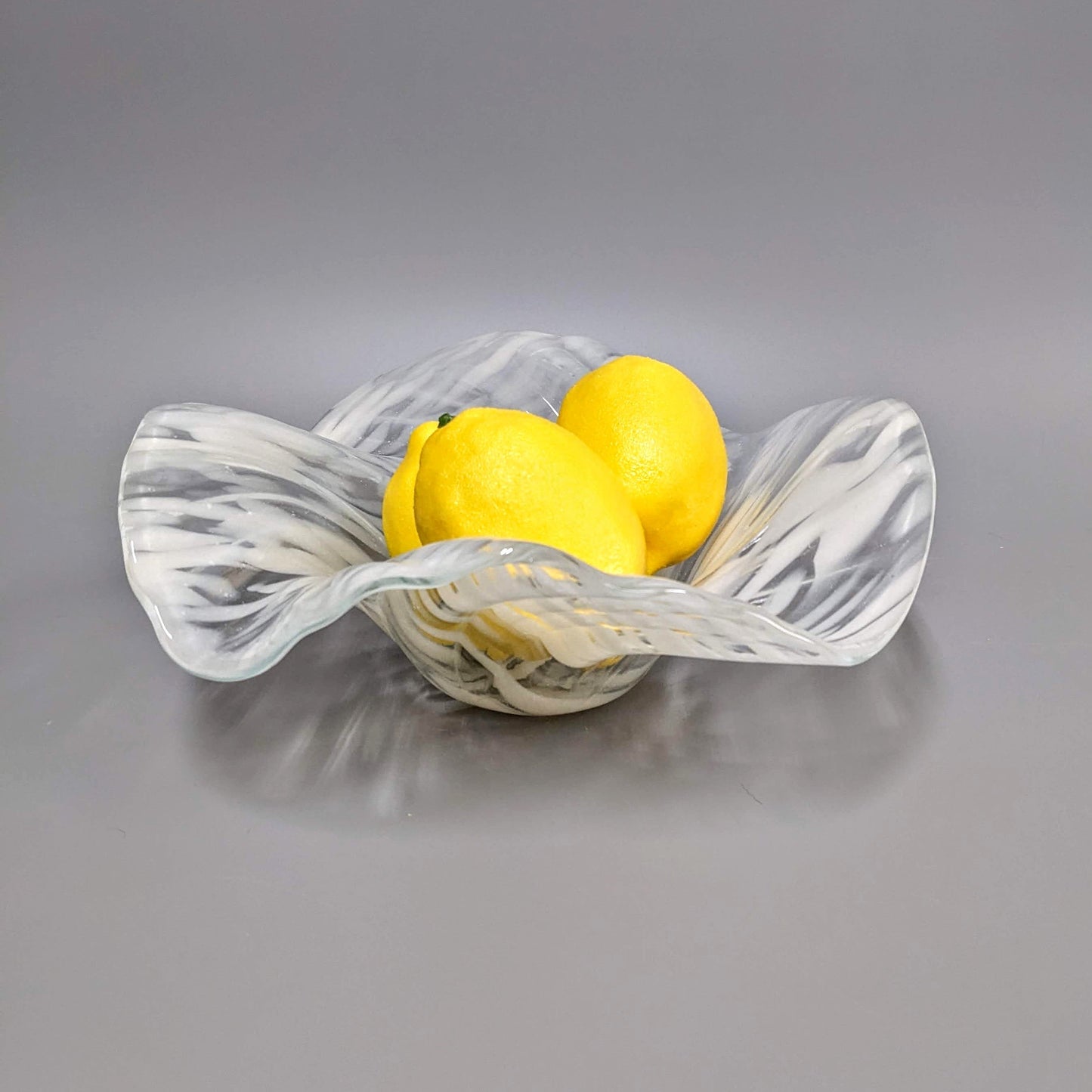 Glass Art Wave Bowl in Off White