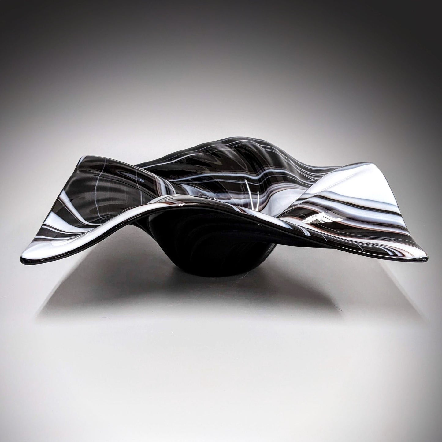 Glass Art Wave Bowl in Black and White