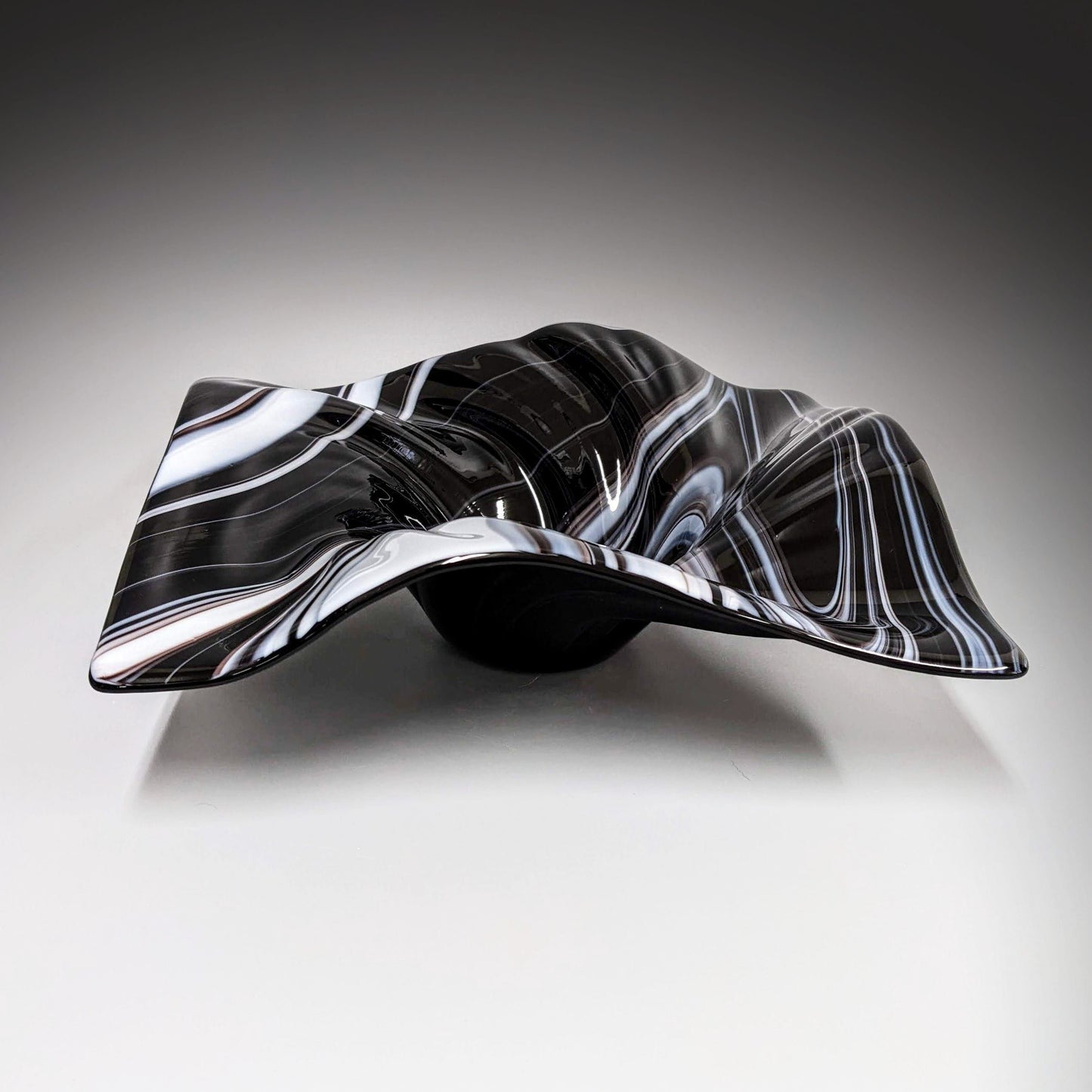 Glass Art Wave Bowl in Black and White